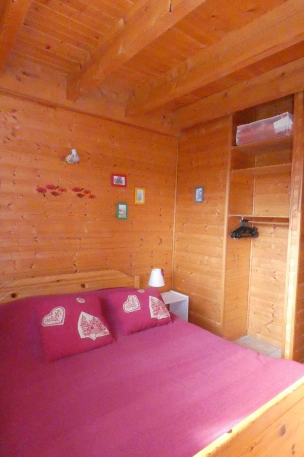 Saint-Floret Les Chalets De La Vigne Grande מראה חיצוני תמונה