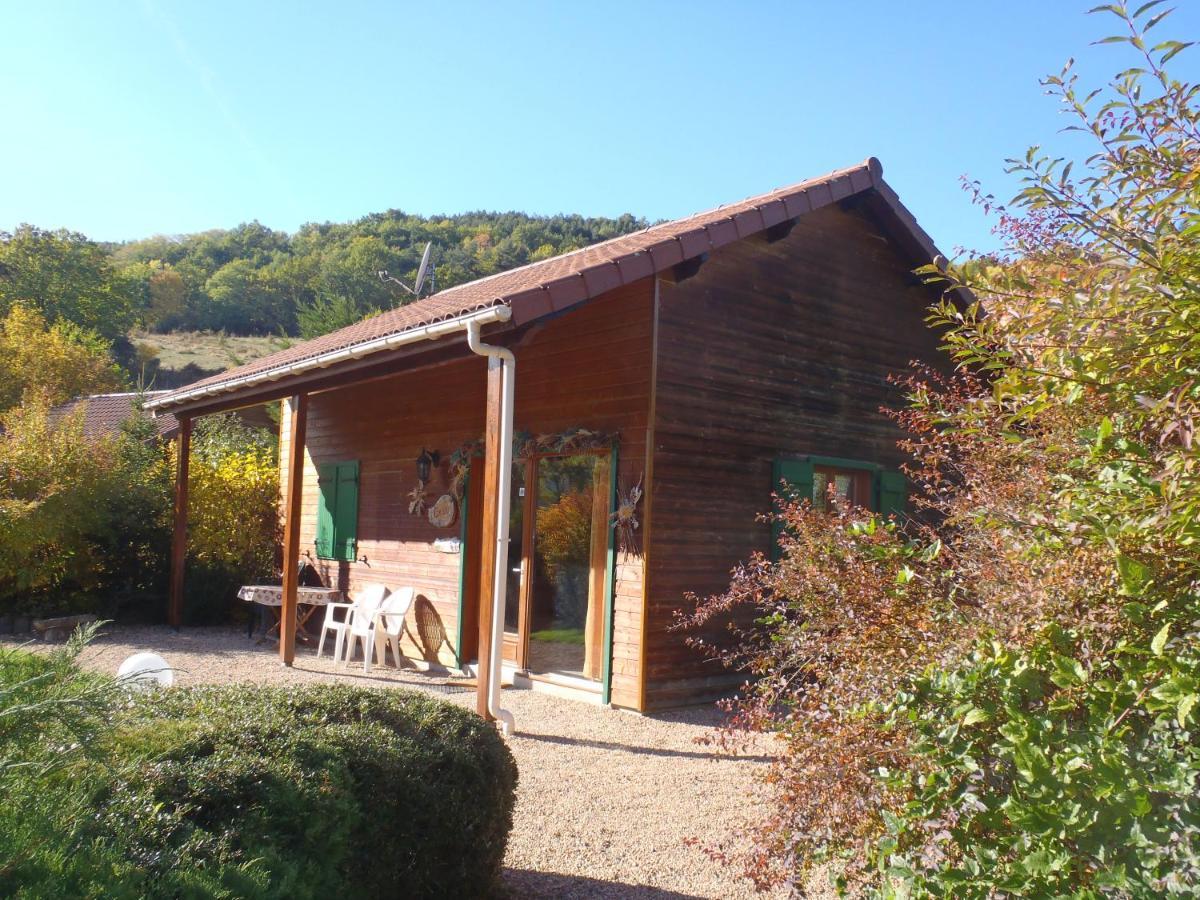 Saint-Floret Les Chalets De La Vigne Grande מראה חיצוני תמונה