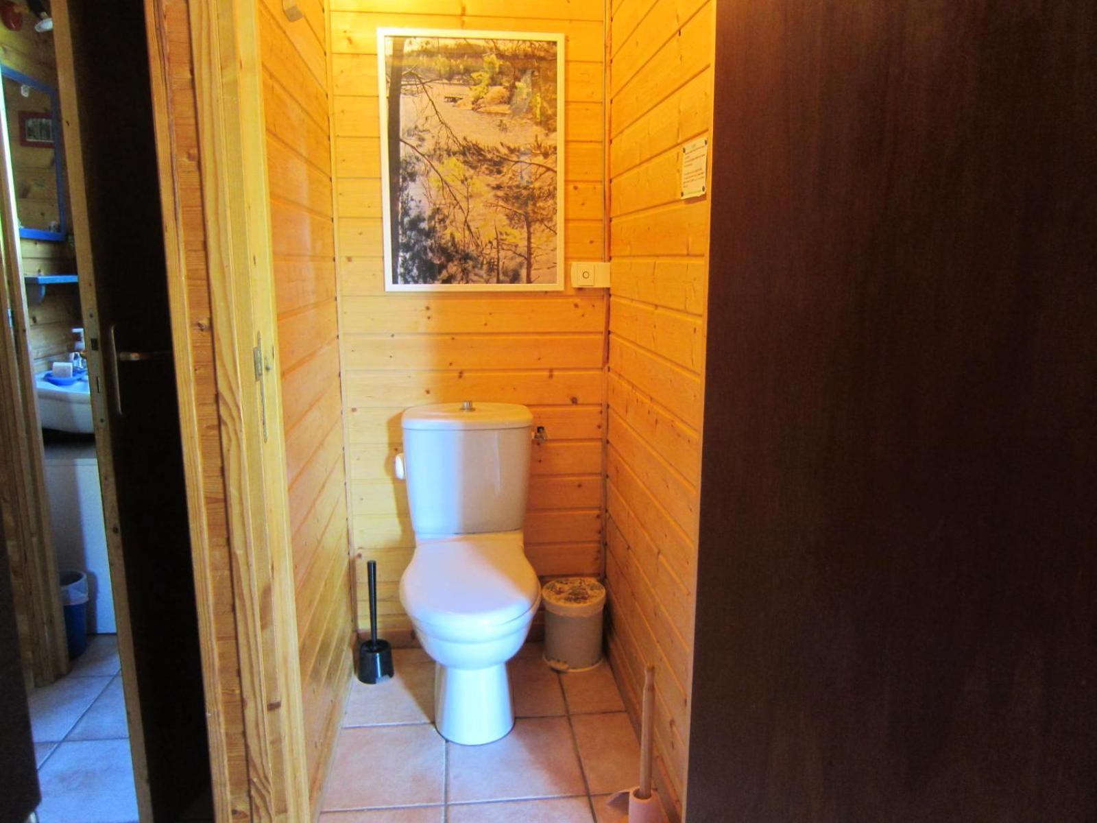 Saint-Floret Les Chalets De La Vigne Grande מראה חיצוני תמונה
