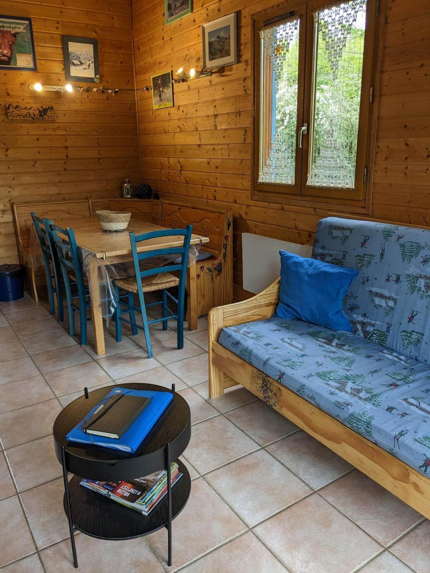Saint-Floret Les Chalets De La Vigne Grande מראה חיצוני תמונה